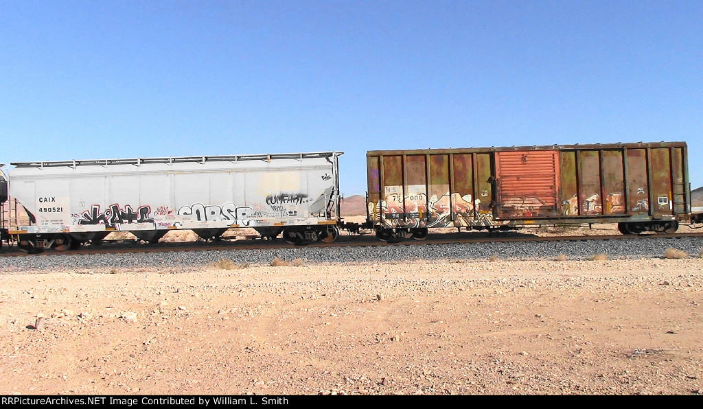 EB Manifest Frt at Erie NV W-MidTrnSlv -125